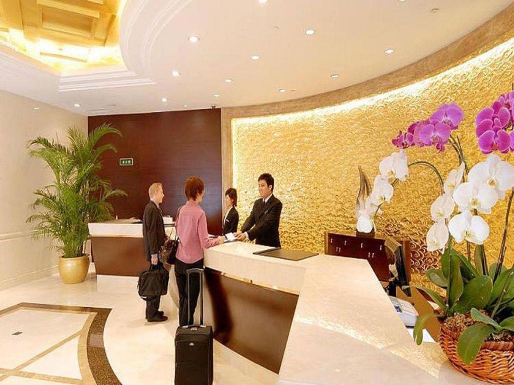 Golden Eagle Summit Hotel Downtown Nanquim Exterior foto