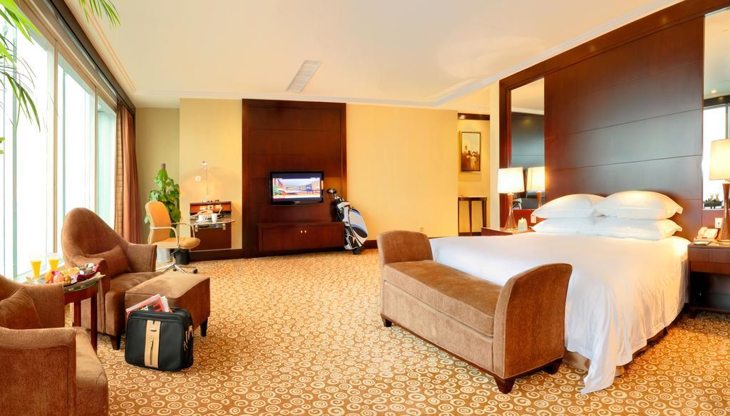 Golden Eagle Summit Hotel Downtown Nanquim Quarto foto