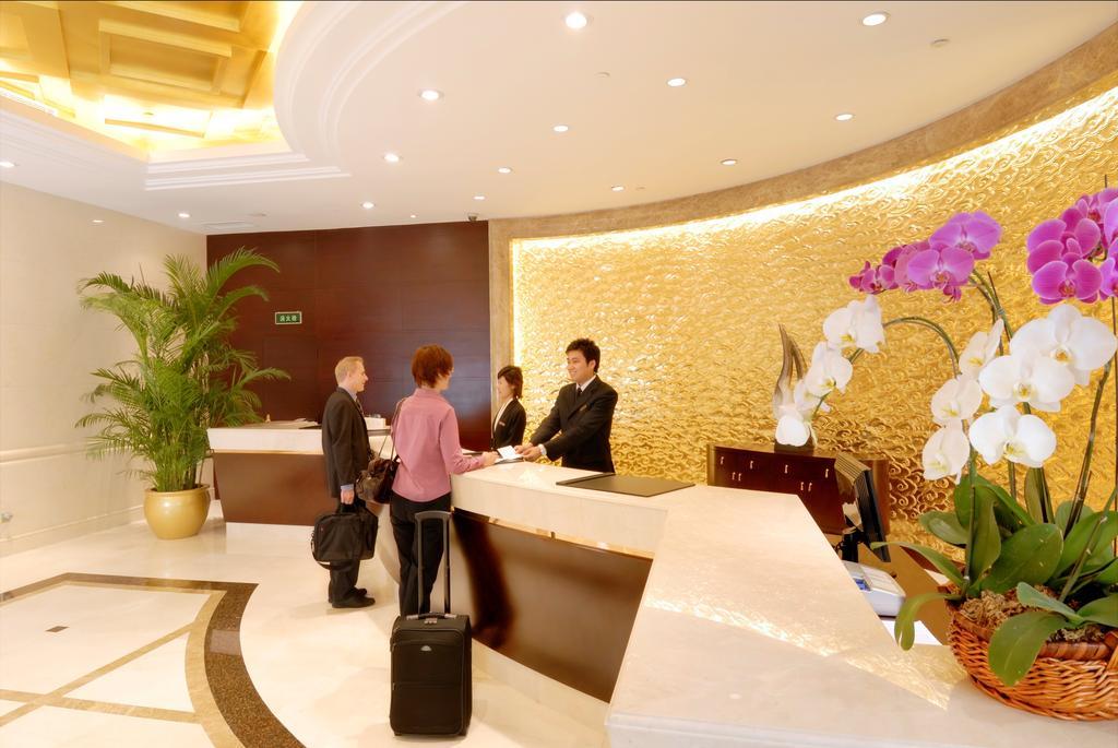 Golden Eagle Summit Hotel Downtown Nanquim Exterior foto